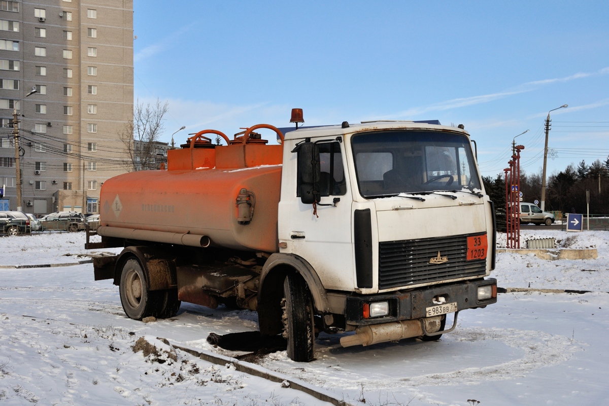 Тульская область, № Е 983 ВВ 71 — МАЗ-533702