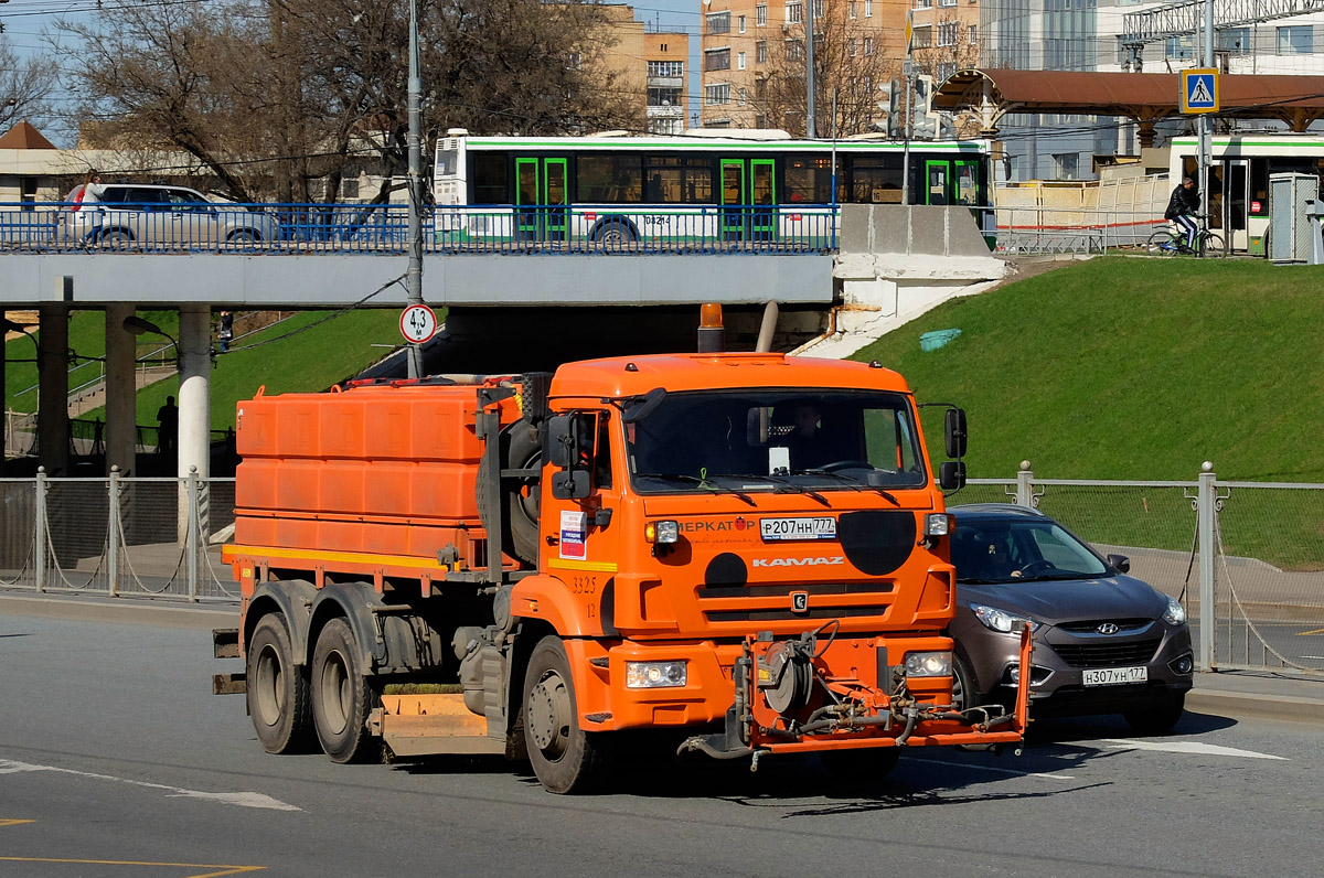 Москва, № Р 207 НН 777 — КамАЗ-65115 (общая модель)