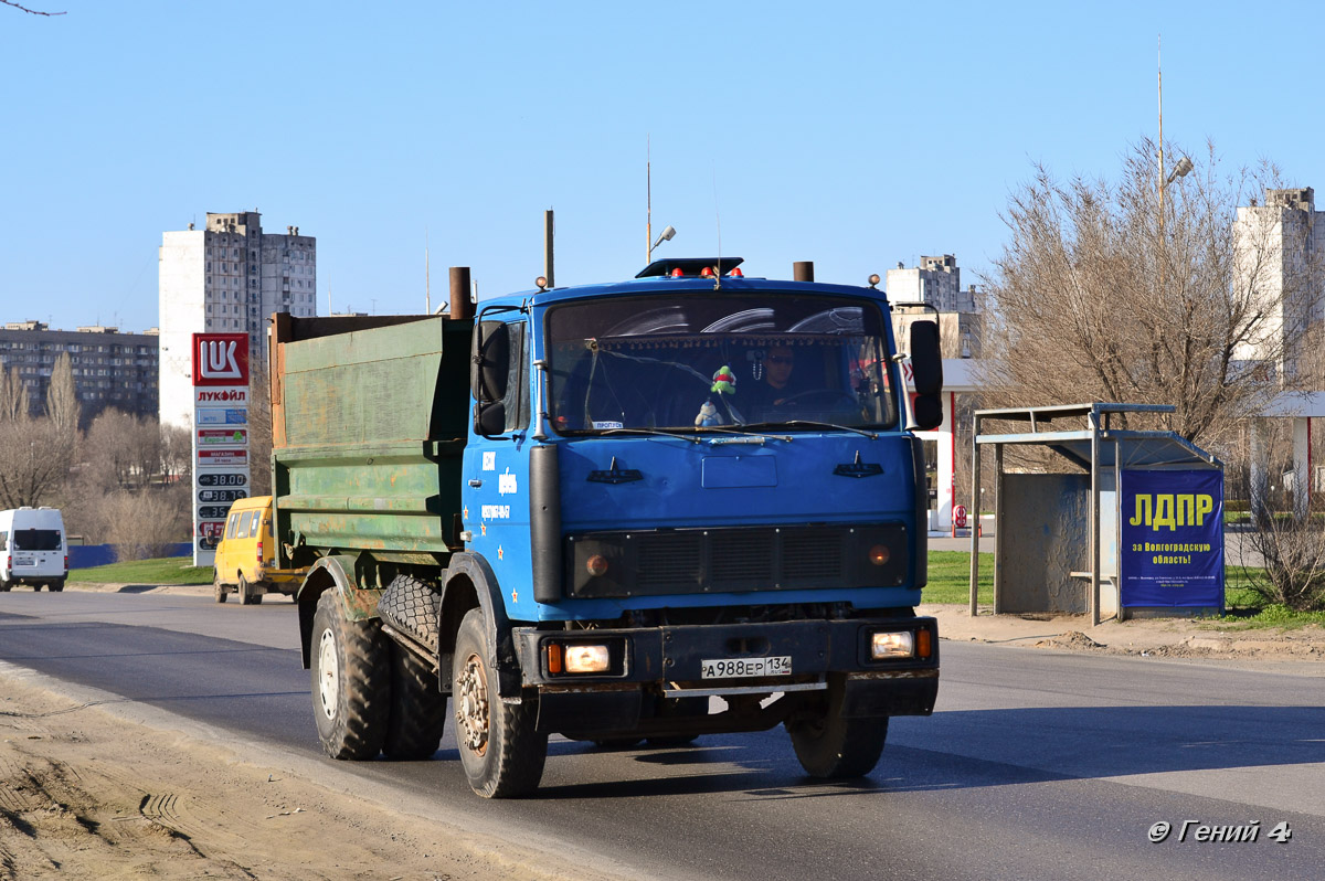 Волгоградская область, № А 988 ЕР 134 — МАЗ-5551 [555100]