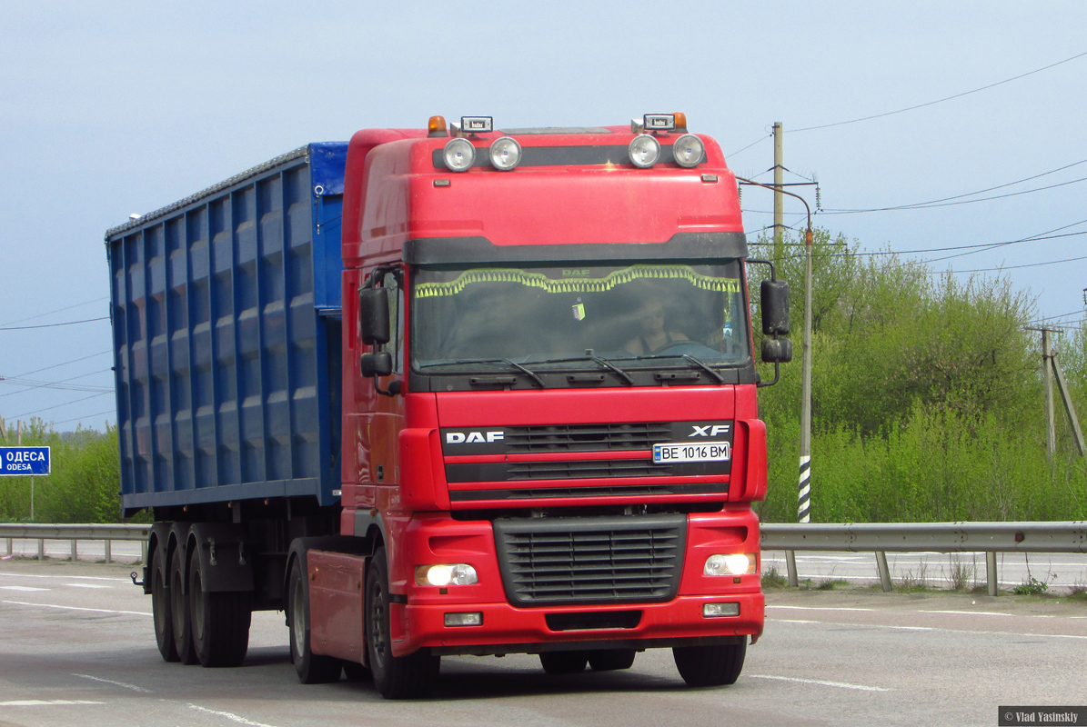 Николаевская область, № ВЕ 1016 ВМ — DAF XF95 FT