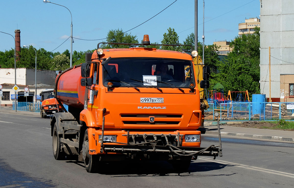 Москва, № О 997 ВУ 777 — КамАЗ-43253-R4