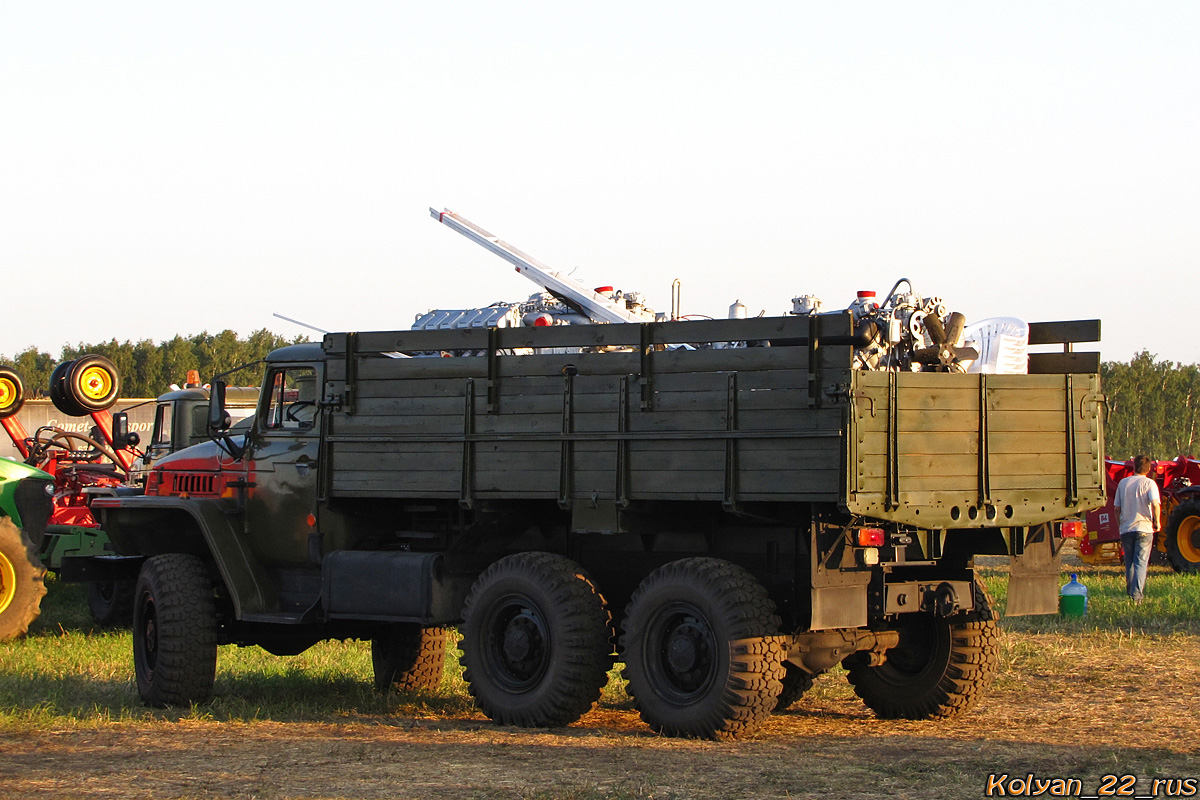 Новосибирская область, № (54) Б/Н 0020 — Урал-43202; Алтайский край — Выставка "День Сибирского Поля 2015"