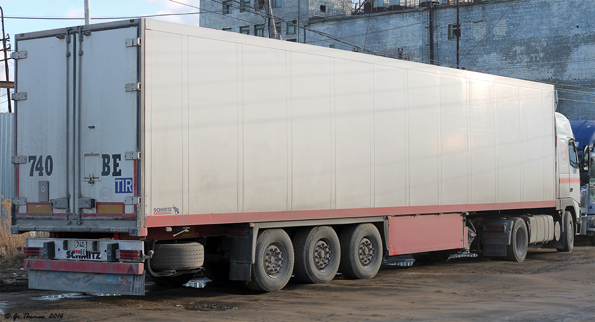 Киргизия, № B 1134 AX — Volvo ('1993) FH-Series; Киргизия, № 740 BE — Schmitz Cargobull (общая модель)