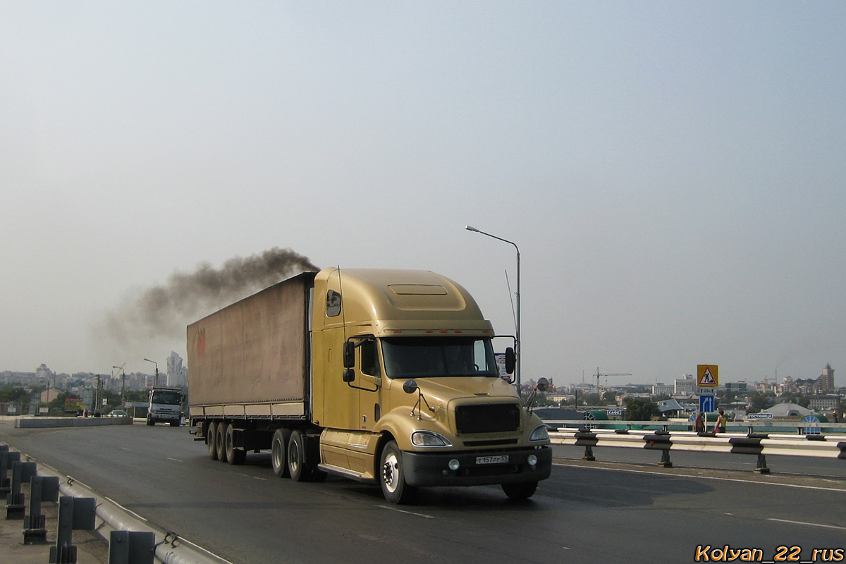 Пермский край, № Т 157 РР 59 — Freightliner Columbia