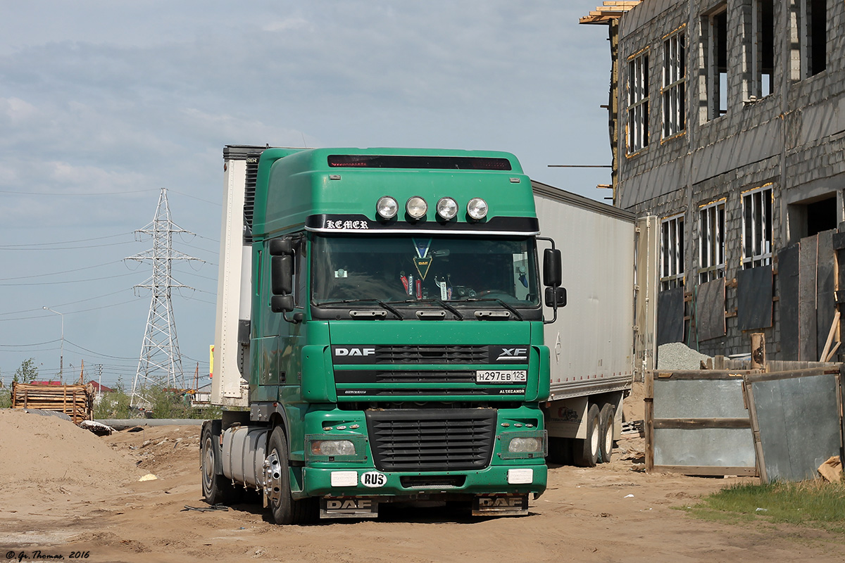 Приморский край, № Н 297 ЕВ 125 — DAF XF95 FT