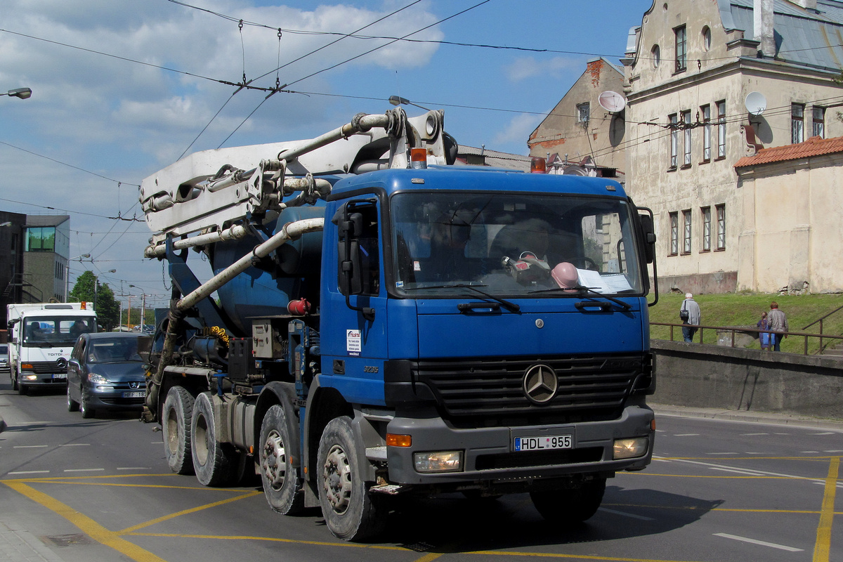 Литва, № HDL 955 — Mercedes-Benz Actros ('1997) 3235