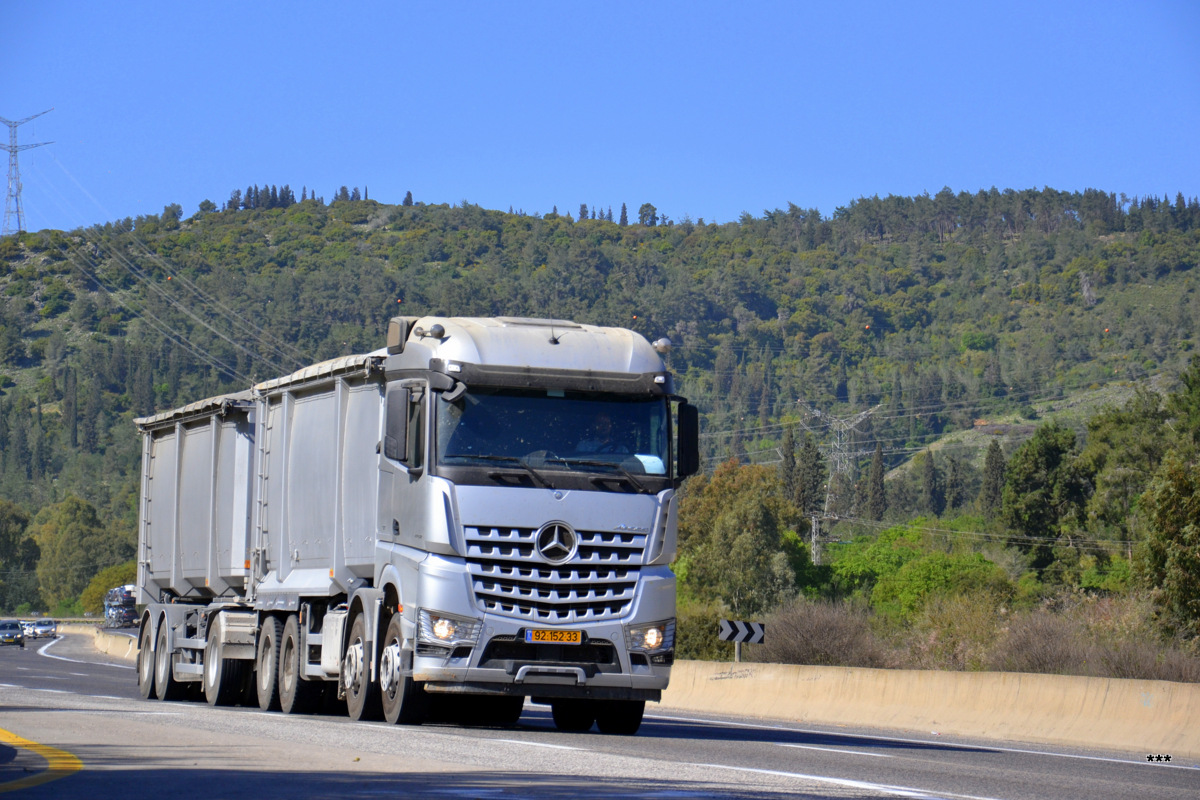 Израиль, № 92-152-33 — Mercedes-Benz Arocs (общ.м)