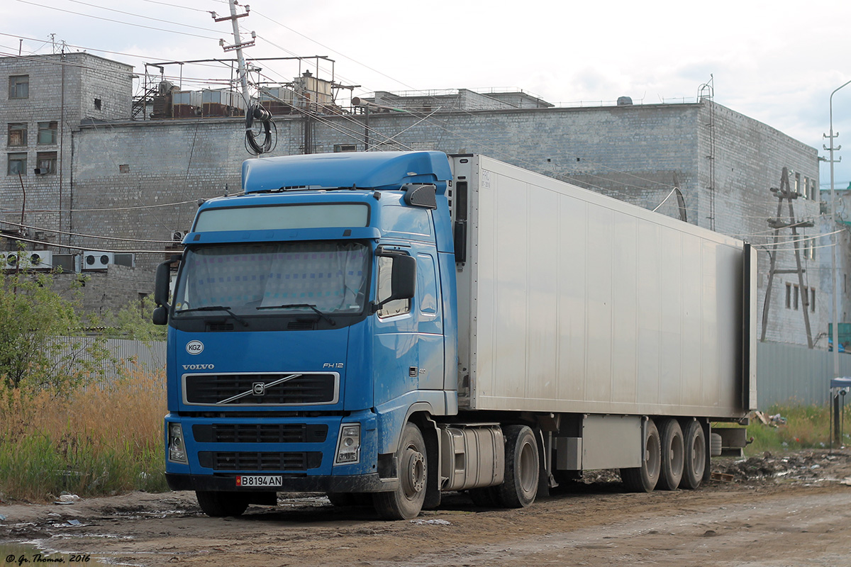 Киргизия, № B 8194 AN — Volvo ('2002) FH12.420; Киргизия, № 903 BT —  Модель неизвестна