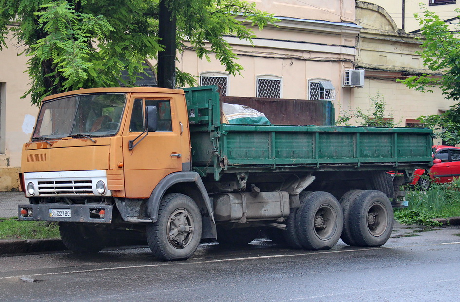 Одесская область, № ВН 3227 ВС — КамАЗ-5320