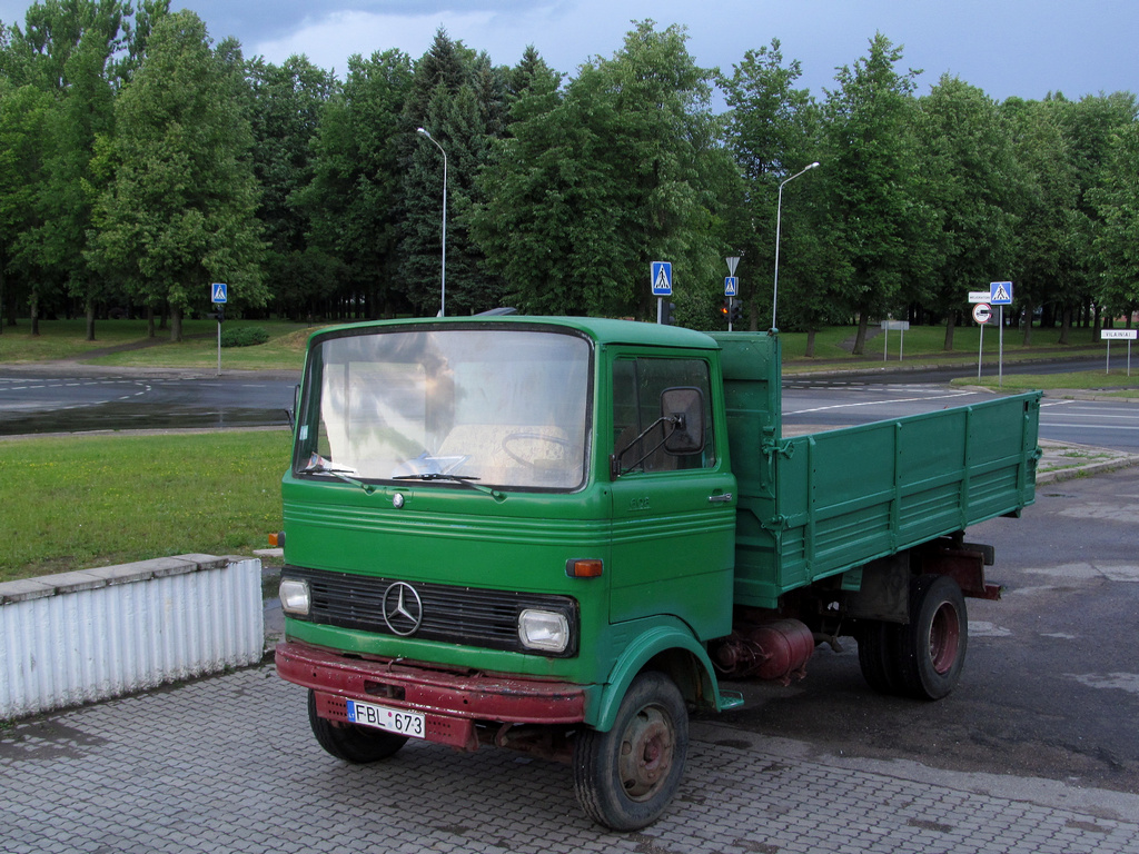 Литва, № FBL 673 — Mercedes-Benz LP (общ. мод.)