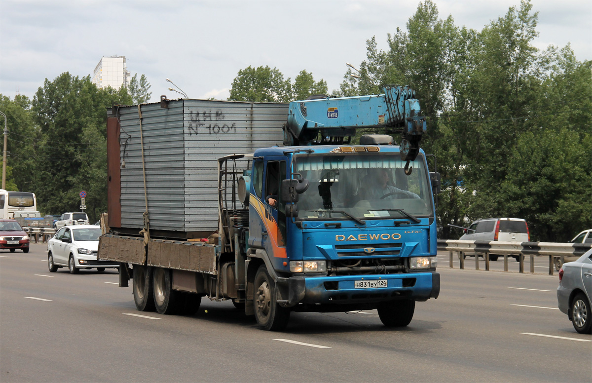 Красноярский край, № Н 831 ВУ 124 — Daewoo Ultra Royal