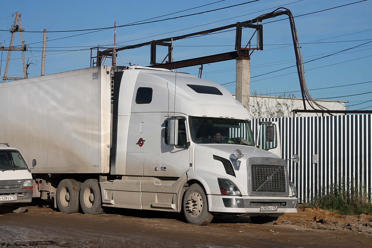 Приморский край, № А 583 КО 125 — Volvo VNL670