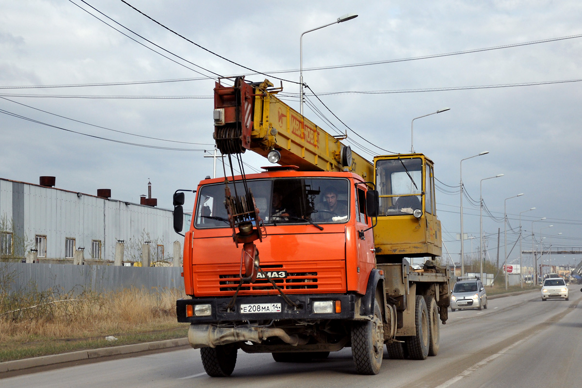 Саха (Якутия), № Е 208 МА 14 — КамАЗ-53215-15 [53215R]