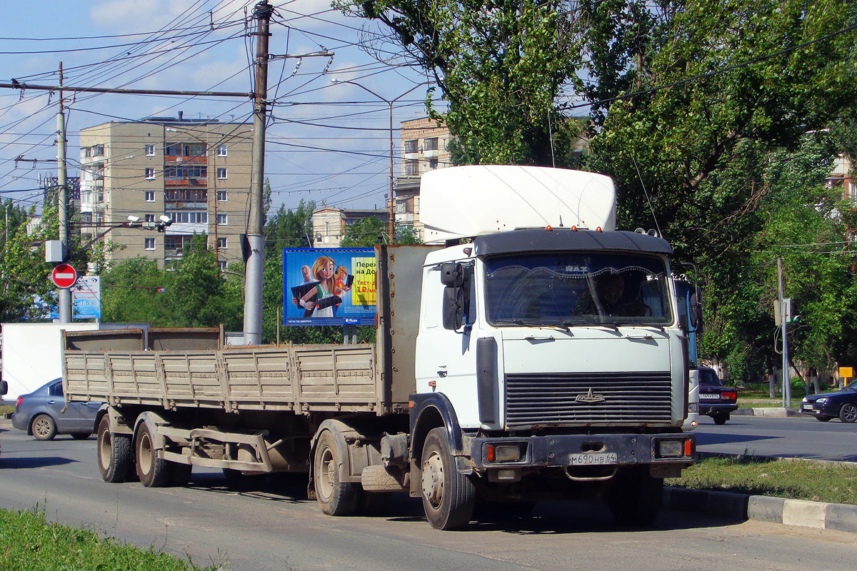 Саратовская область, № М 690 НВ 64 — МАЗ-543203