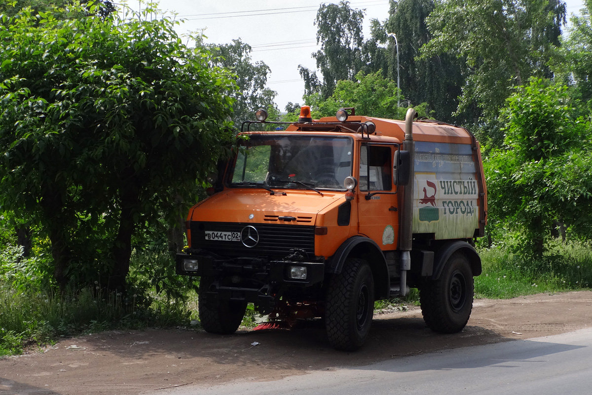 Башкортостан, № В 044 ТС 02 — Mercedes-Benz Unimog U1400