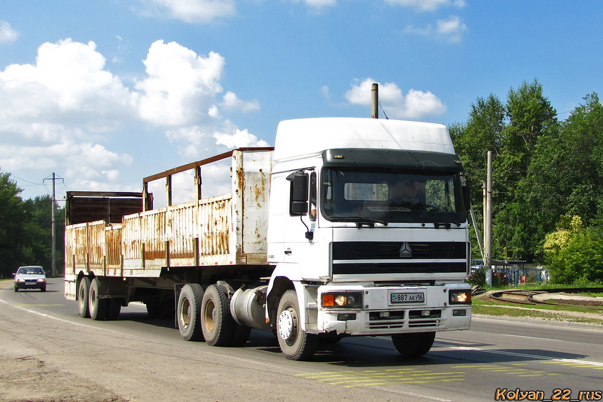 Восточно-Казахстанская область, № 887 AK 16 — Sinotruk SHJ10 Hoka