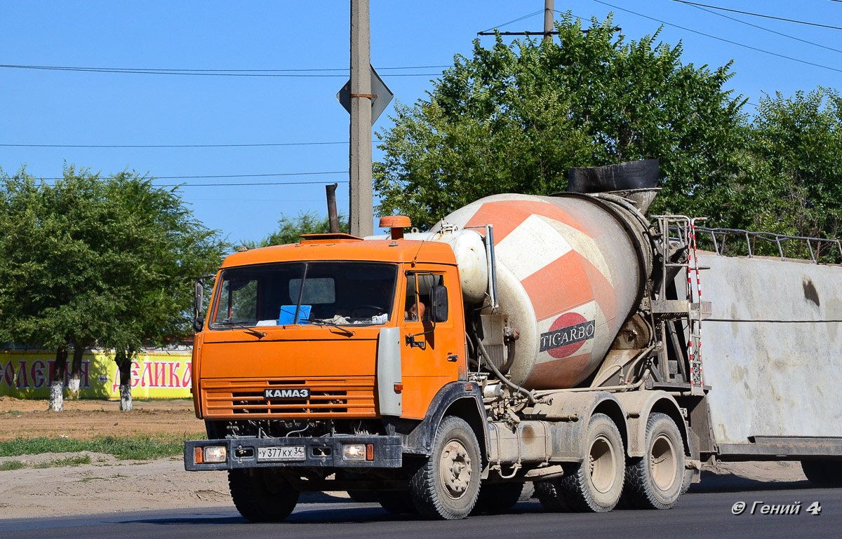 Волгоградская область, № У 377 КХ 34 — КамАЗ-55111-15 [55111R]