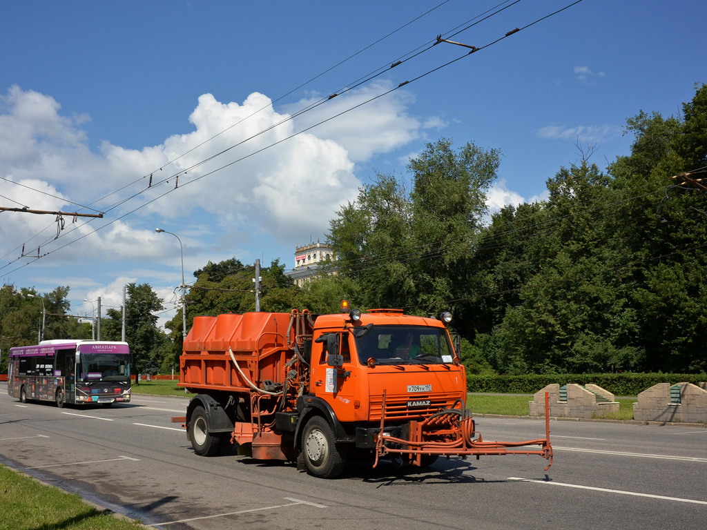 Москва, № У 709 УН 197 — КамАЗ-43253-A3