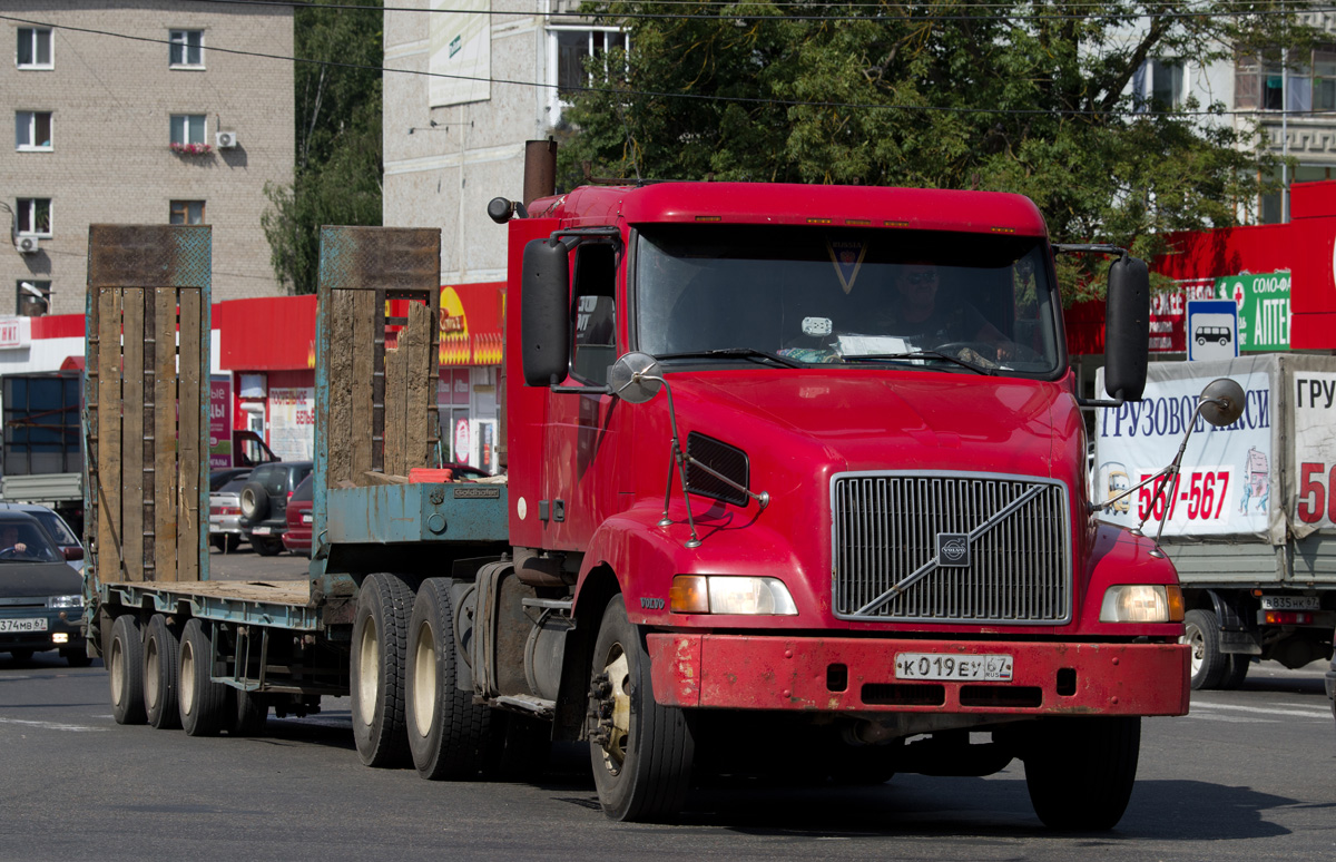 Смоленская область, № К 019 ЕУ 67 — Volvo VNL200