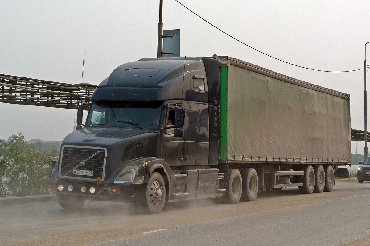 Хакасия, № Р 577 ЕС 19 — Volvo VNL670