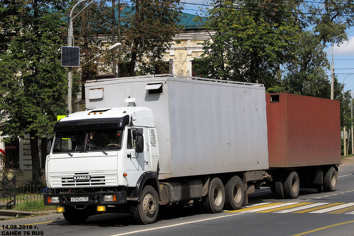 Дагестан, № Е 545 АТ 05 — КамАЗ-53212