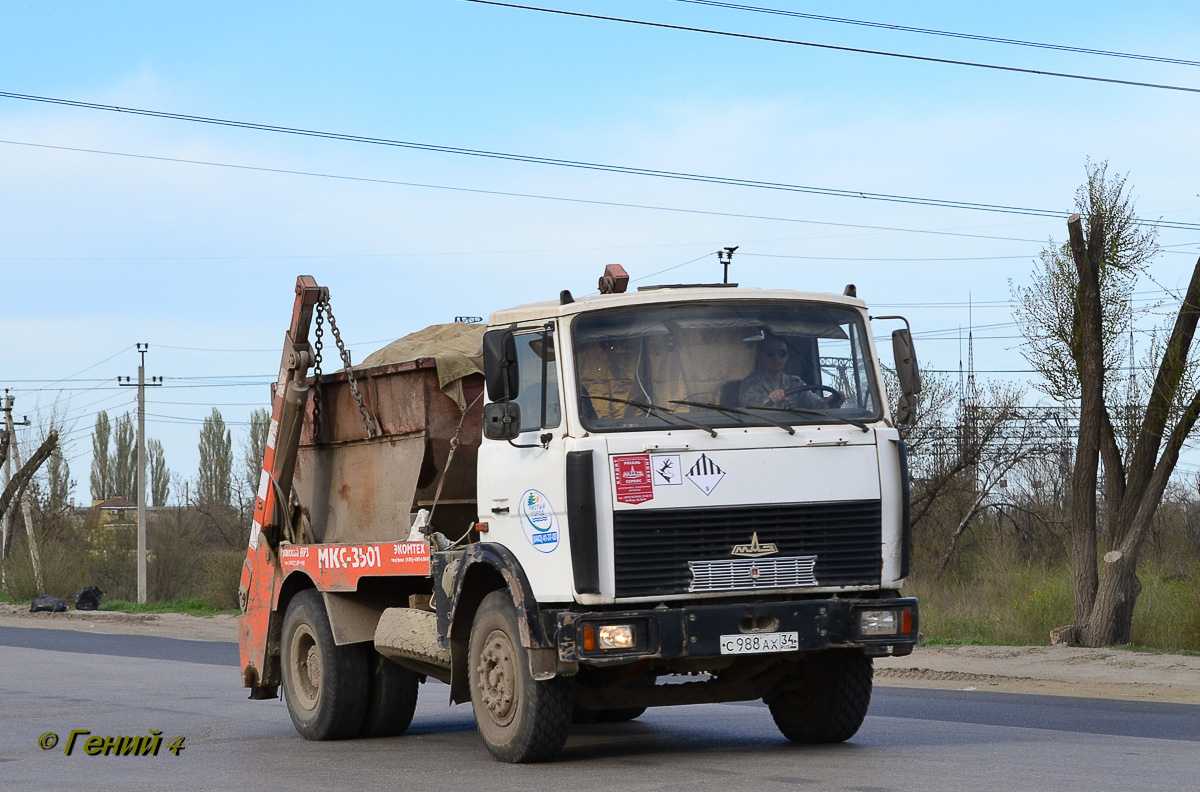 Волгоградская область, № С 988 АХ 34 — МАЗ-5551A2