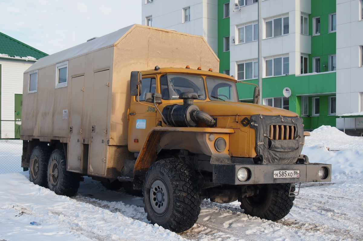 Ханты-Мансийский автоном.округ, № Н 585 ХО 86 — Урал-4320-40