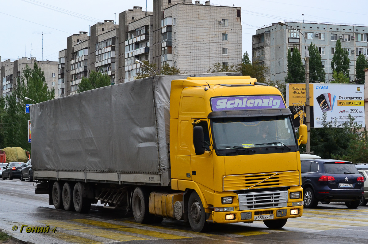 Карачаево-Черкесия, № А 855 УХ 09 — Volvo ('1993) FH12.420