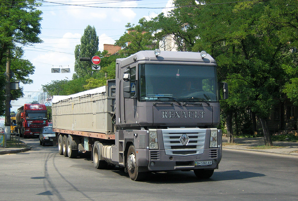 Одесская область, № ВН 5382 АХ — Renault Magnum E-Tech ('2001)