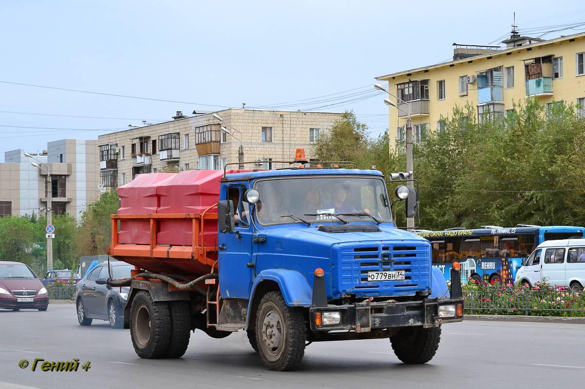 Волгоградская область, № 1069 — ЗИЛ-432932