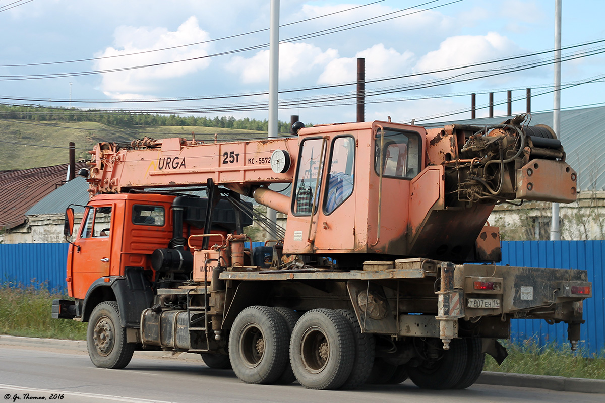 Саха (Якутия), № Т 807 ЕН 14 — КамАЗ-53215-15 [53215R]