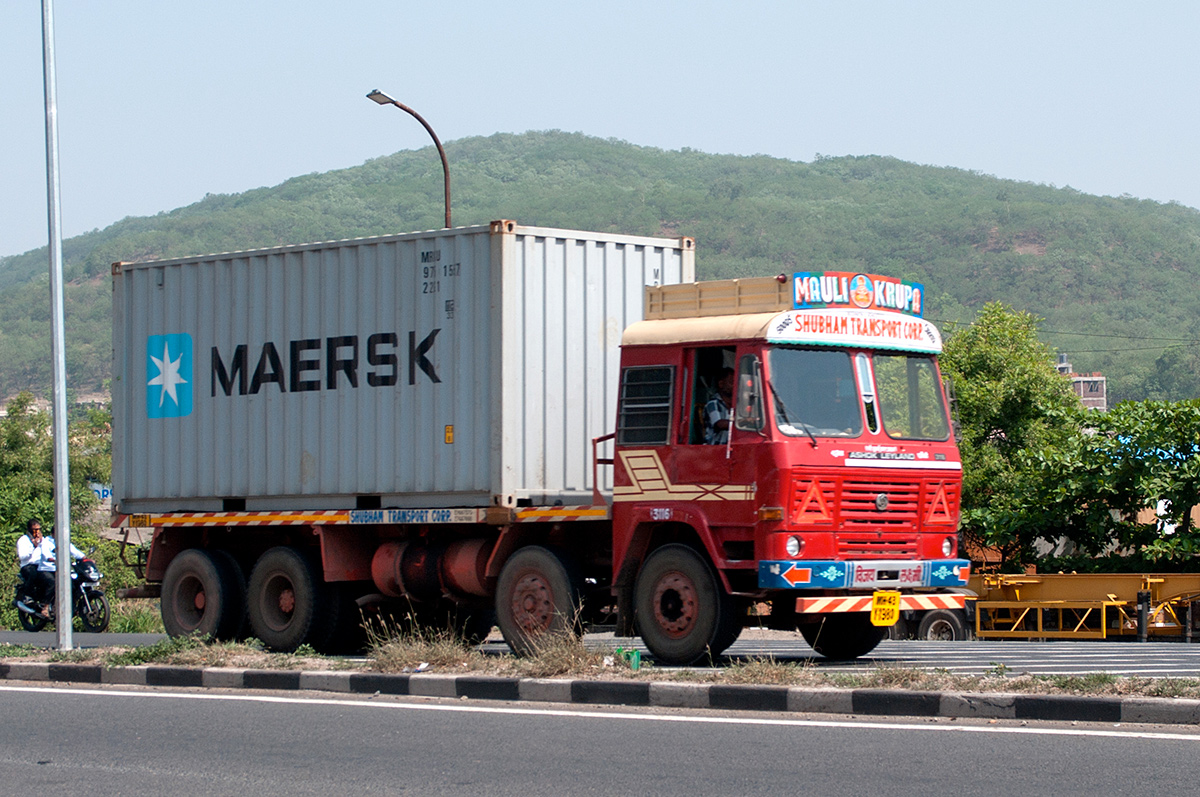 Индия, № MH-43 Y-1380 — Ashok Leyland (общая модель)