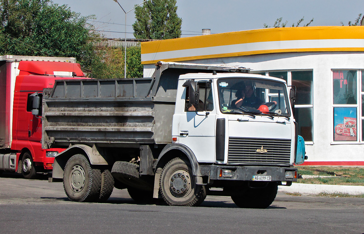 Днепропетровская область, № АЕ 6099 СВ — МАЗ-555102