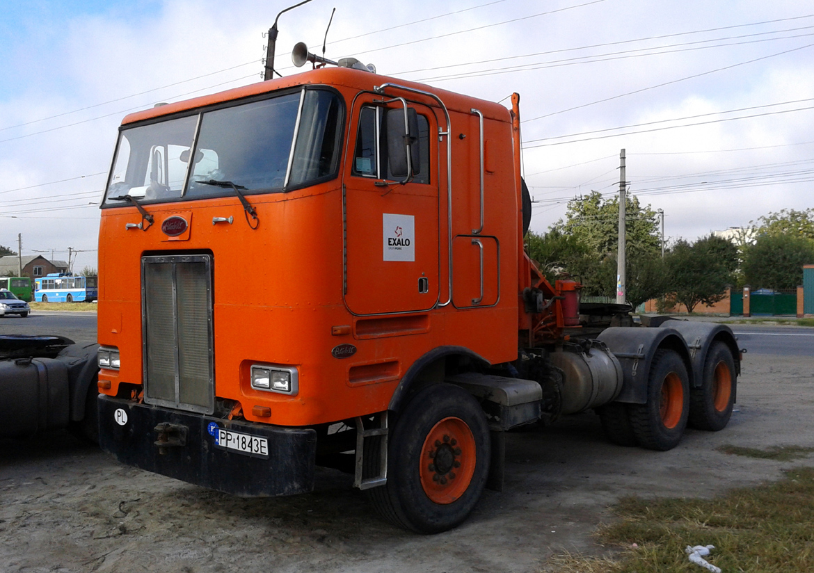 Полтавская область, № PP 1843E — Peterbilt 362