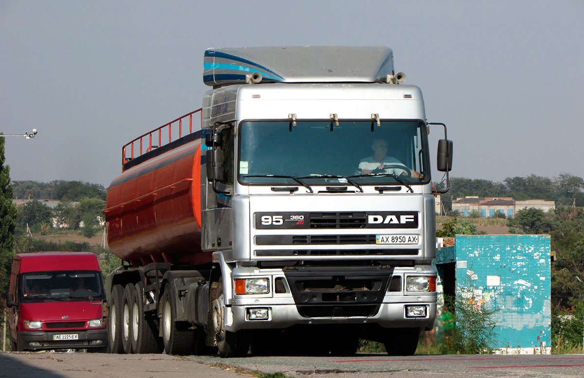 Харьковская область, № АХ 8950 АХ — DAF 95 FT