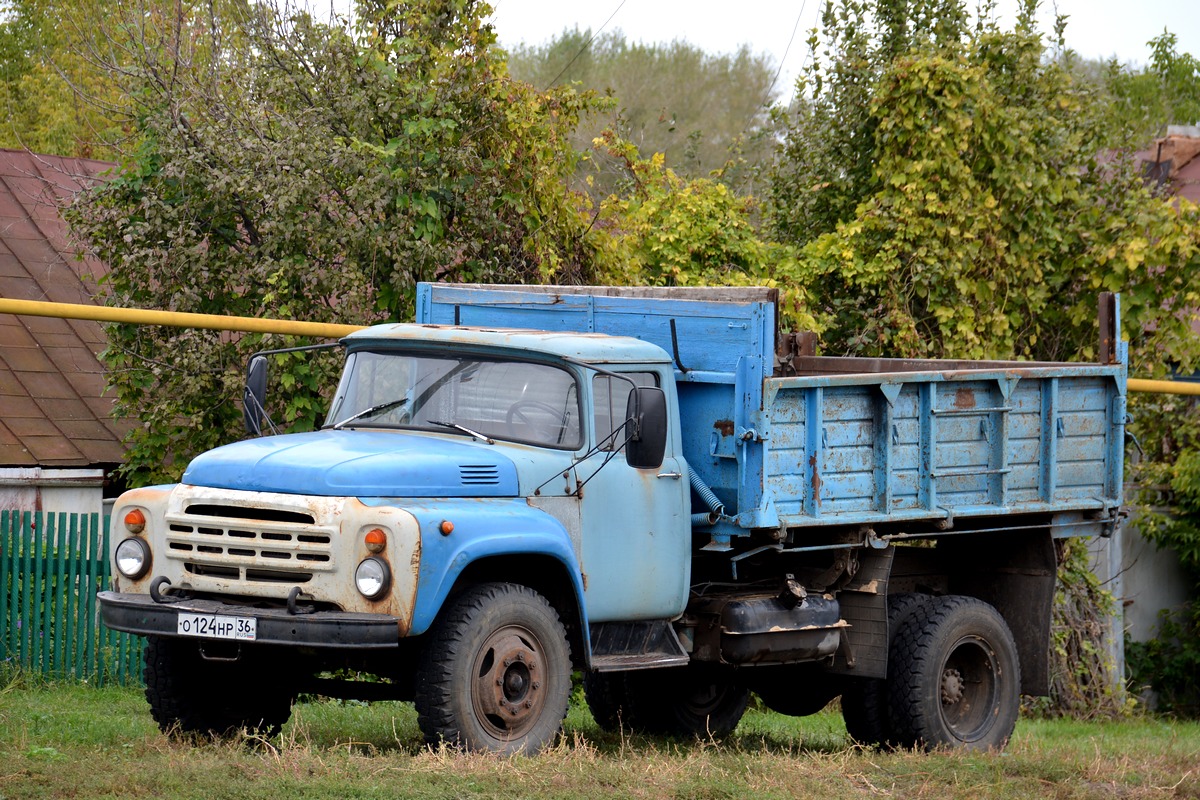 Воронежская область, № О 124 НР 36 — ЗИЛ-495710