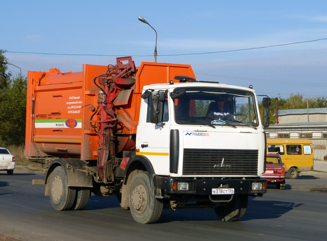 Волгоградская область, № В 378 СТ 134 — МАЗ-5337X2