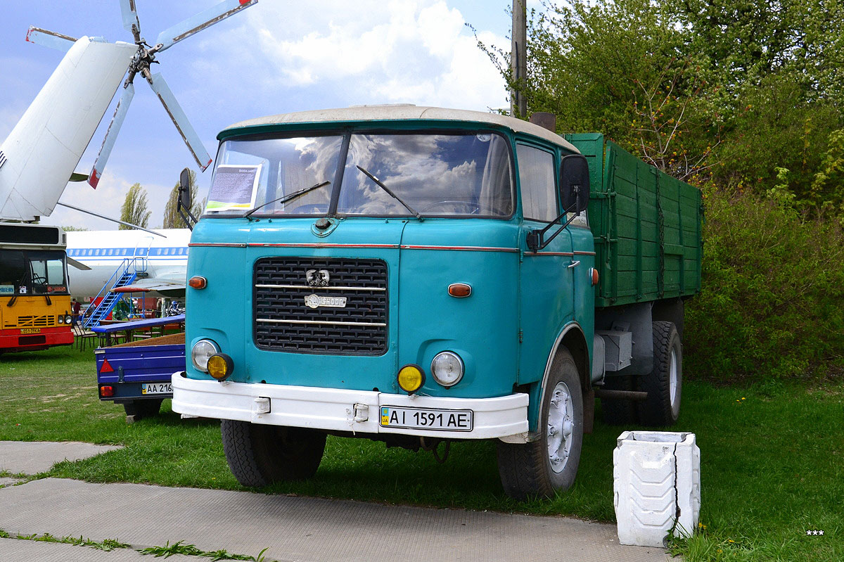 Киев, № АІ 1591 АЕ — Škoda 706 RT