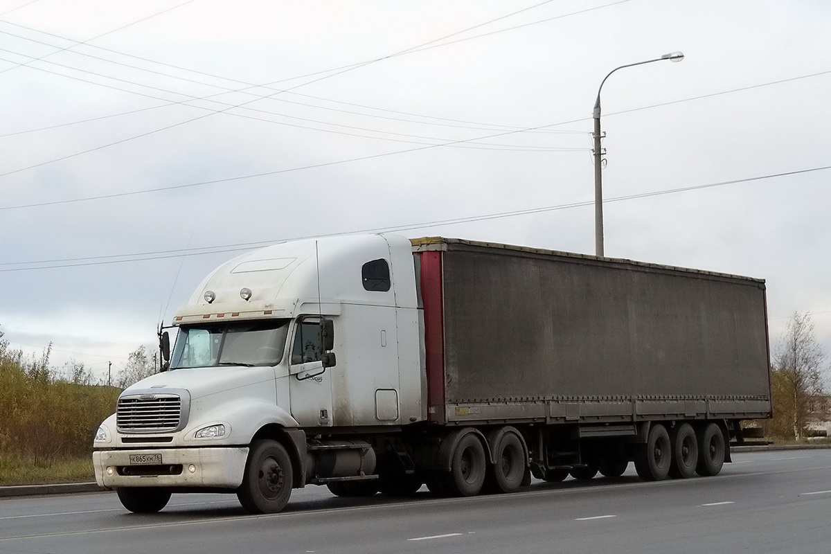 Ярославская область, № К 865 КМ 76 — Freightliner Columbia