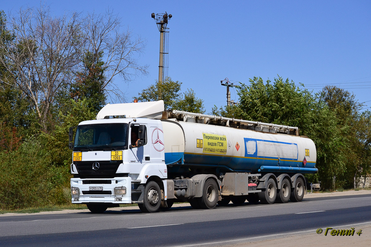 Волгоградская область, № Р 093 СО 34 — Mercedes-Benz Axor 1843