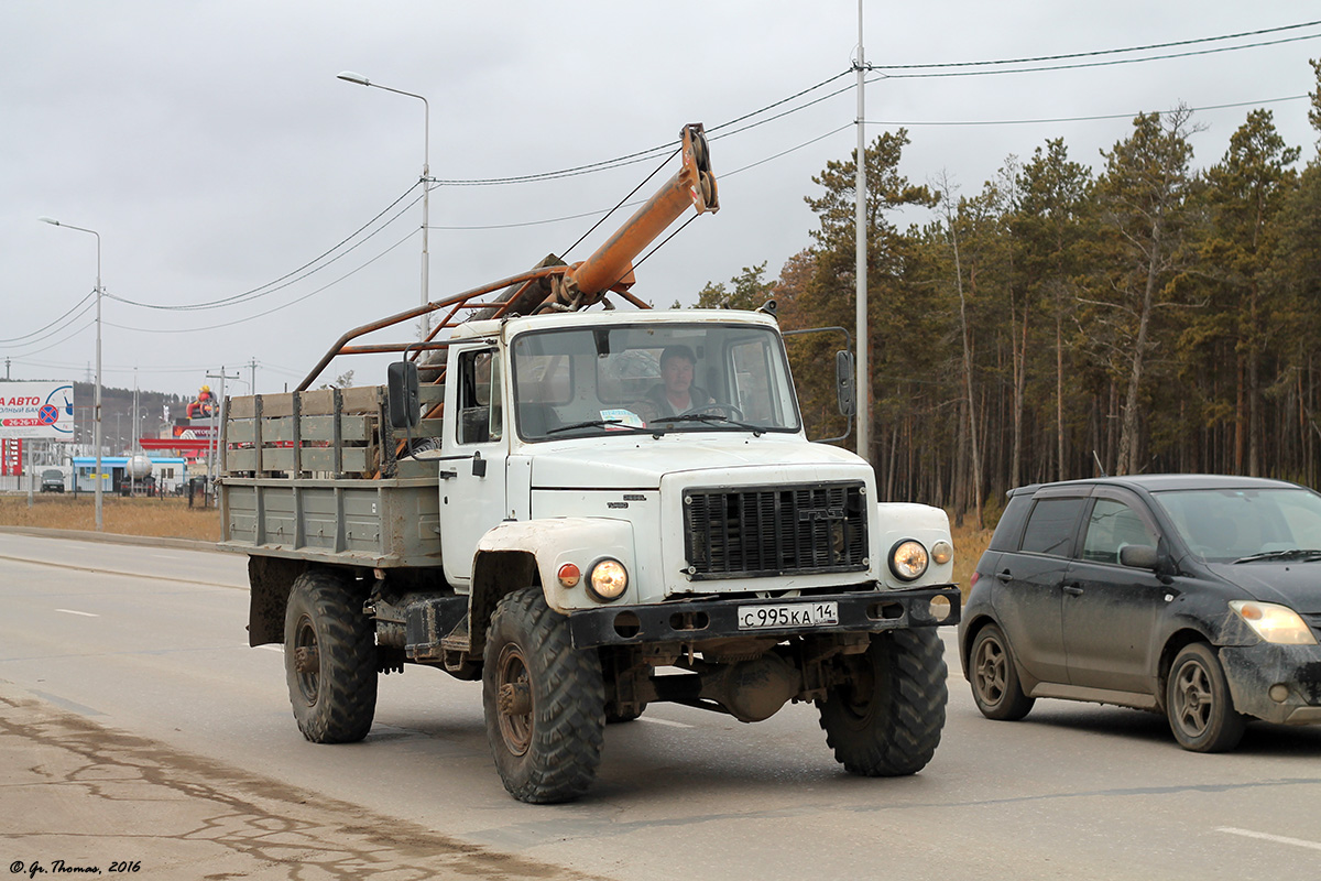 Саха (Якутия), № С 995 КА 14 — ГАЗ-33081 «Садко»