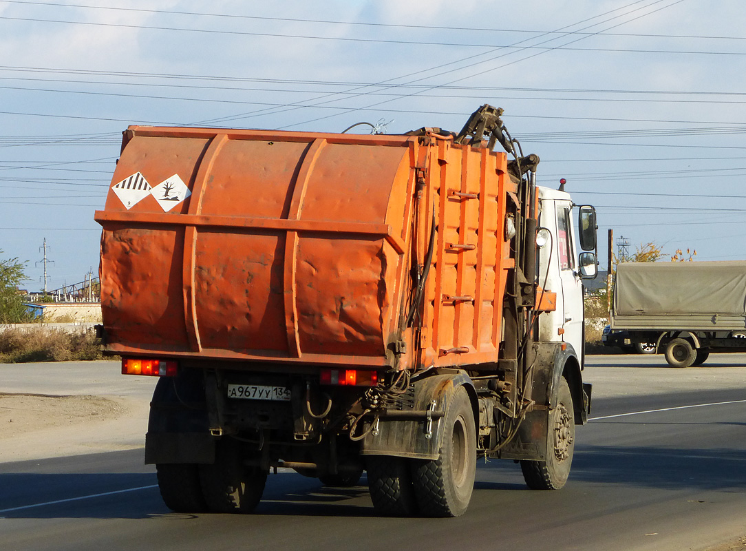 Волгоградская область, № А 967 УУ 134 — МАЗ-533702