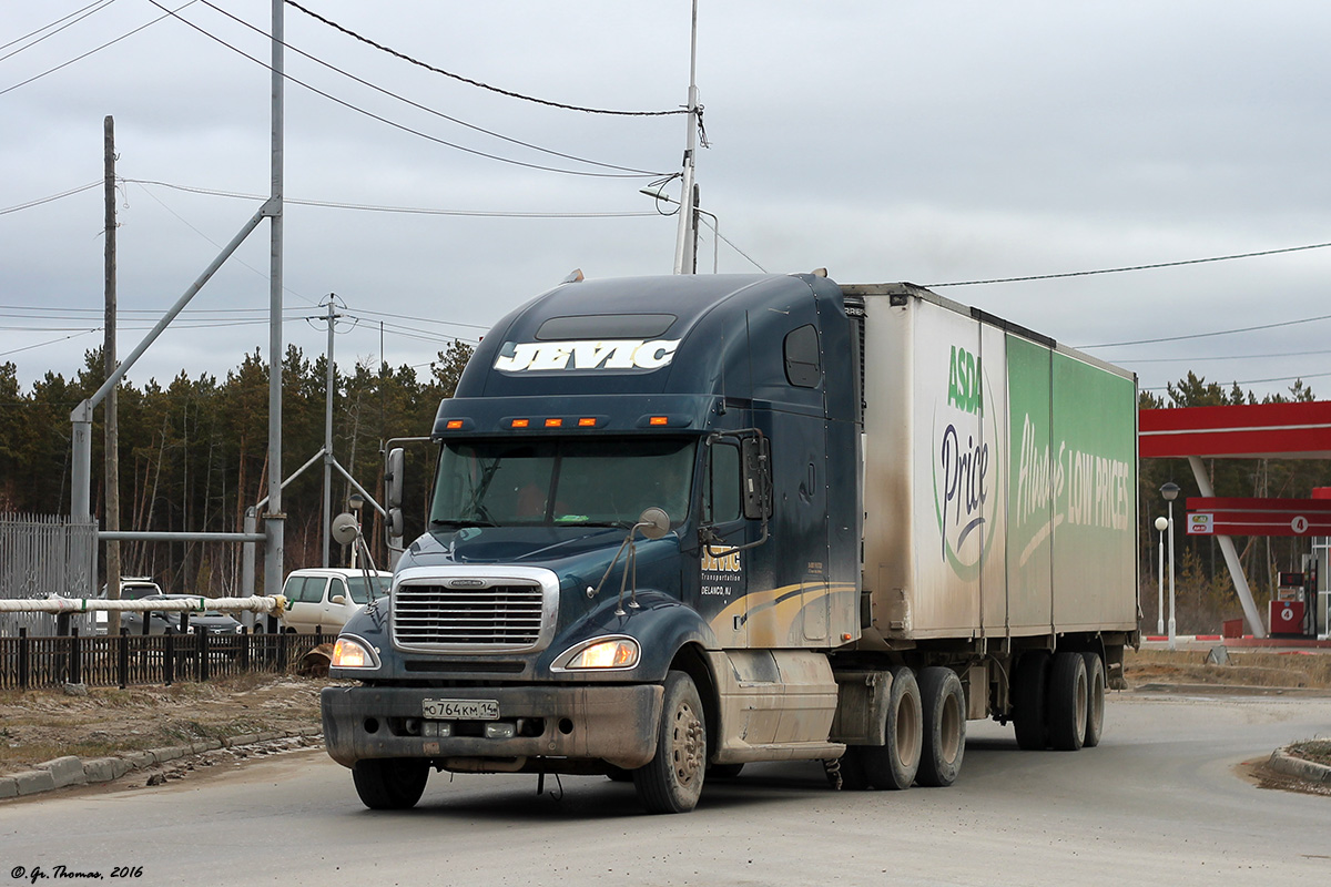 Саха (Якутия), № О 764 КМ 14 — Freightliner Columbia