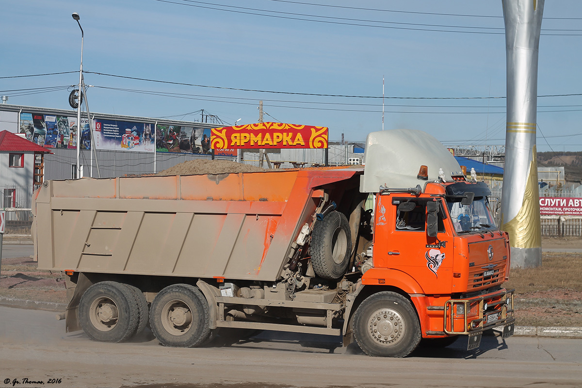 Саха (Якутия), № В 558 КМ 14 — КамАЗ-6520-06 [65200F]