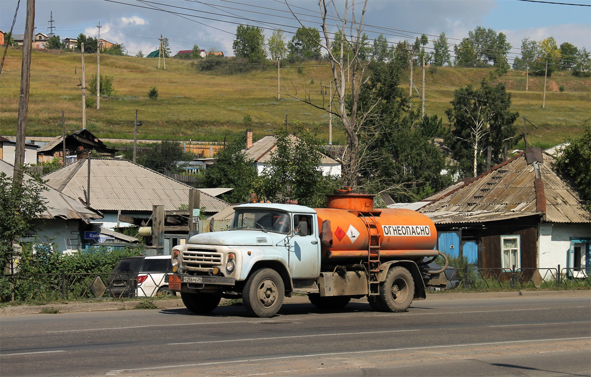 Красноярский край, № Т 256 РЕ 24 — ЗИЛ-431412