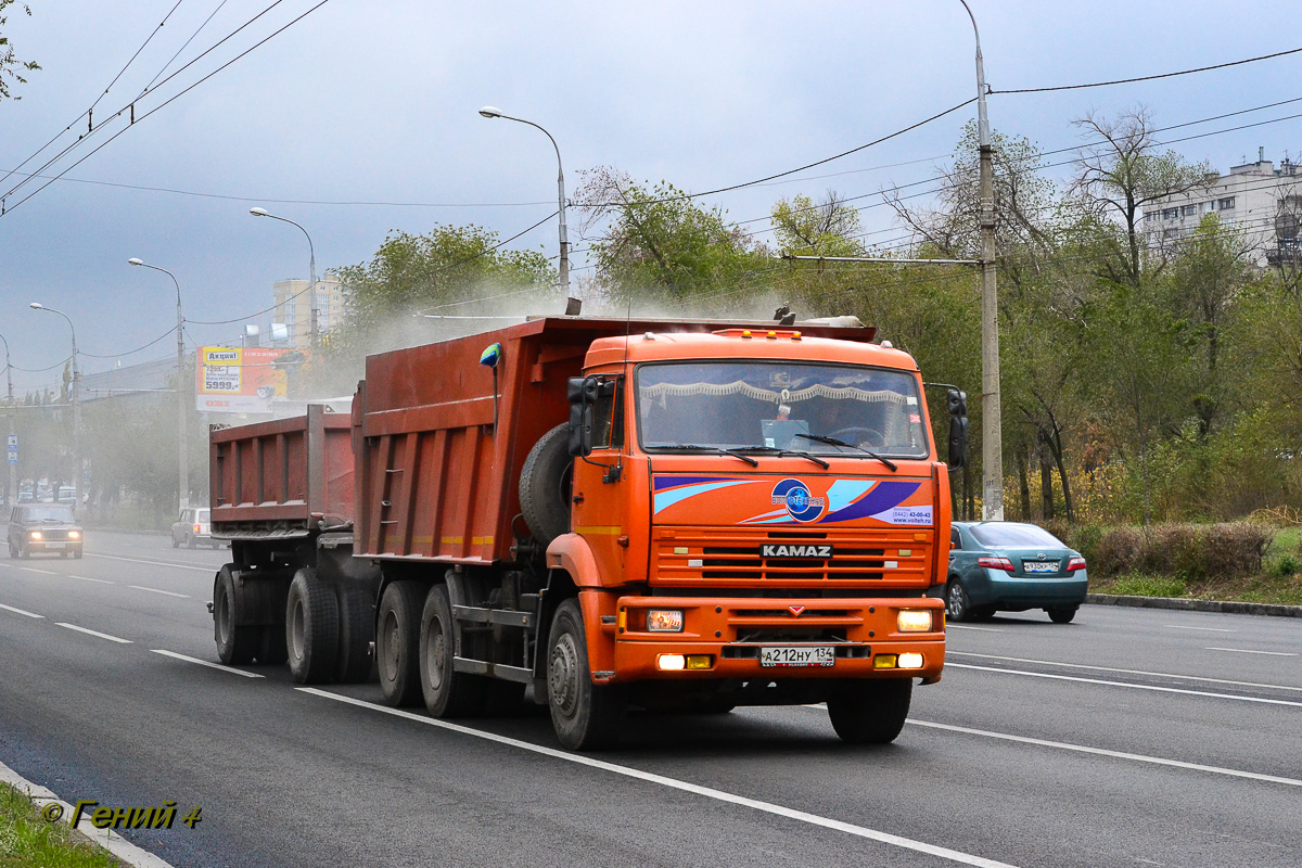 Волгоградская область, № А 212 НУ 134 — КамАЗ-6520-06 [65200F]