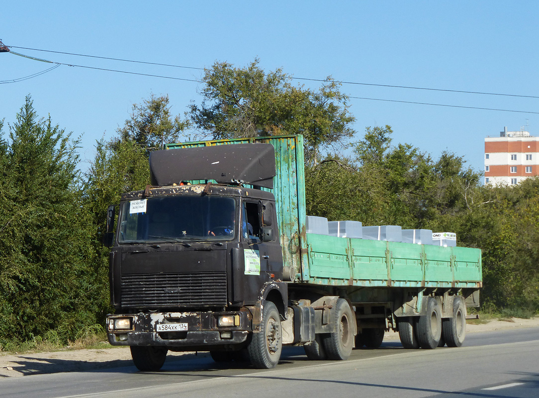 Волгоградская область, № А 584 ХК 134 — МАЗ-54321