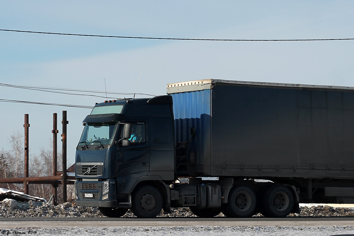 Новосибирская область, № С 017 ХЕ 154 — Volvo ('2008) FH.440