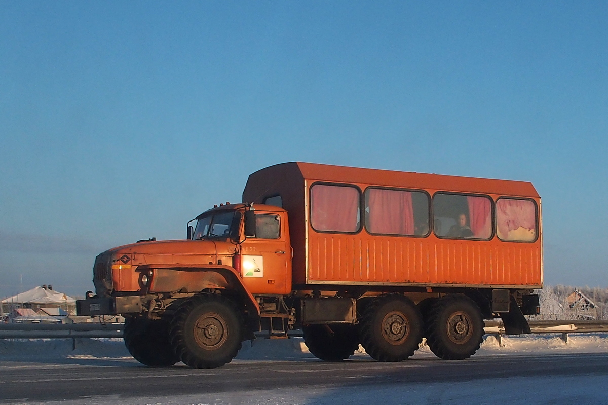 Ханты-Мансийский автоном.округ, № М 173 ТС 86 — Урал-32551-41