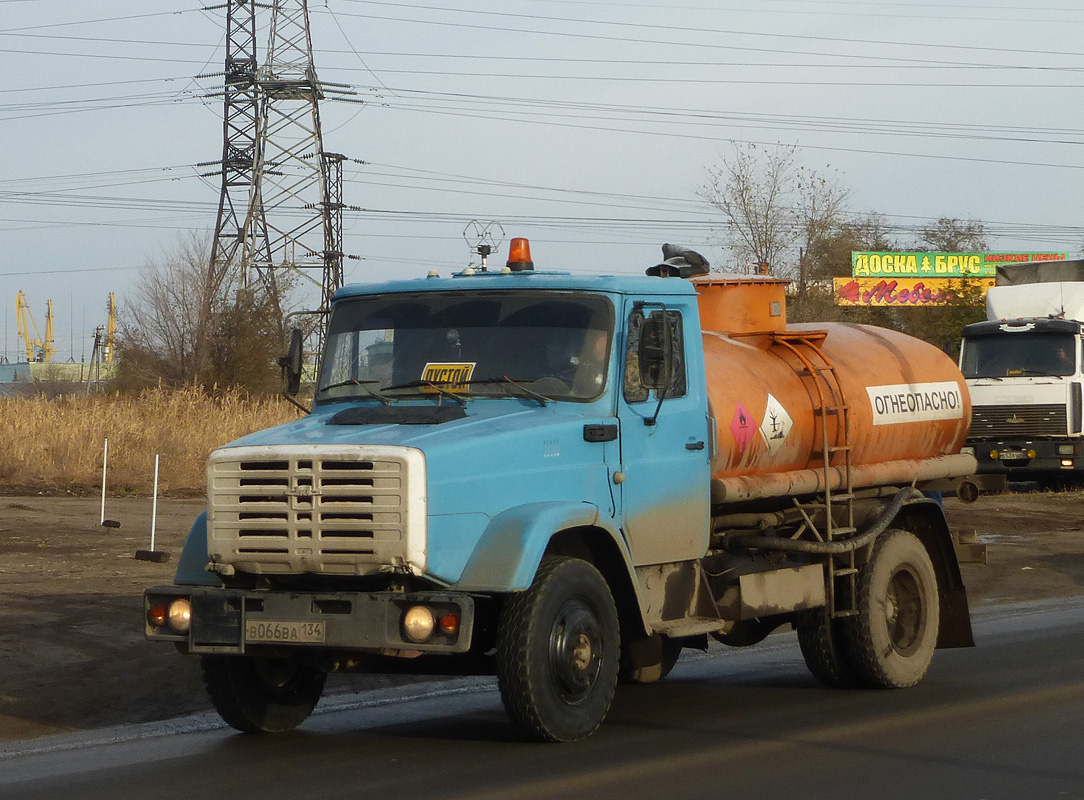 Волгоградская область, № В 066 ВА 134 — ЗИЛ-433362